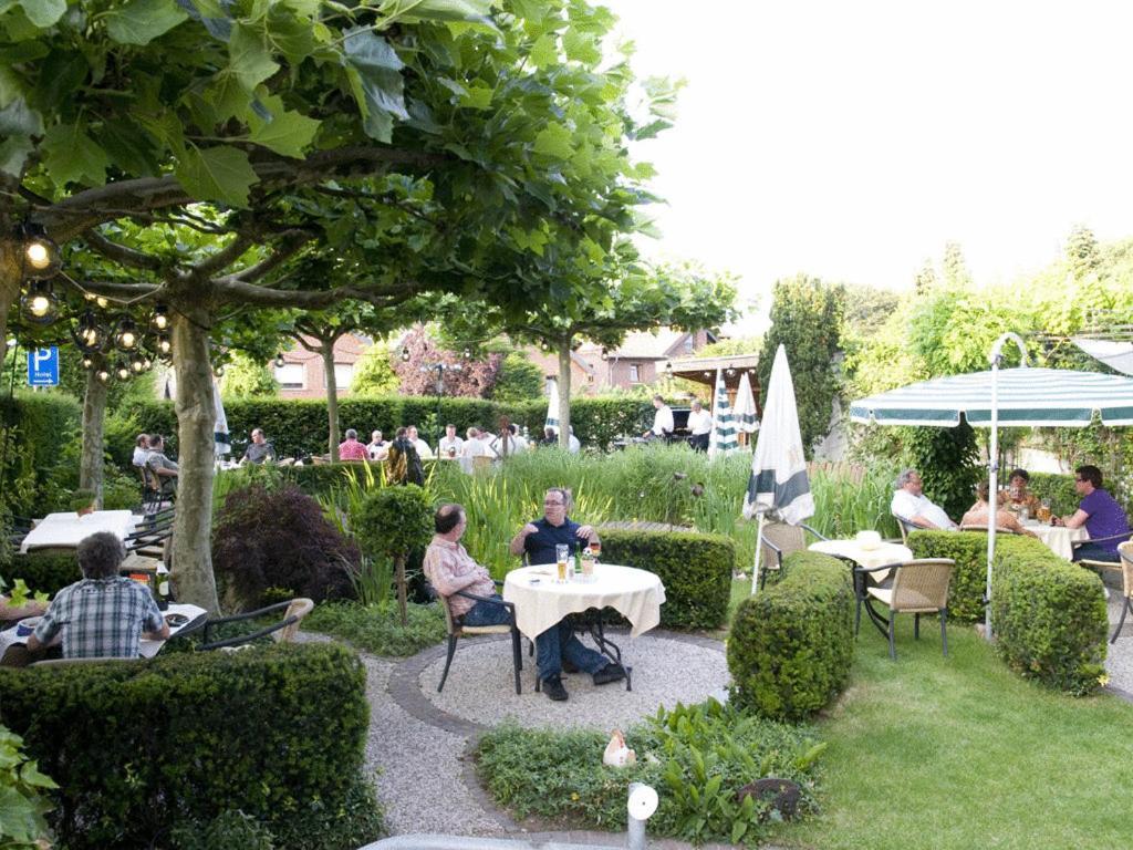 Hotel Restaurant Esser Wegberg Exteriör bild